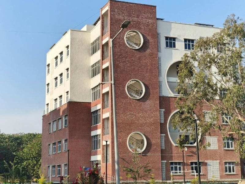 Healthcare & Institutional Projects